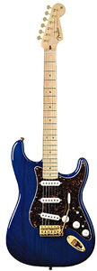Fender Deluxe™ Players Stratocaster® - Saphire Blue Transparent Maple [0133002327]
