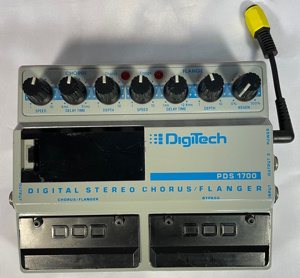 Pre-Owned Gear * Digitech PDS-1700 Digital Stereo Chorus Flanger Pedal